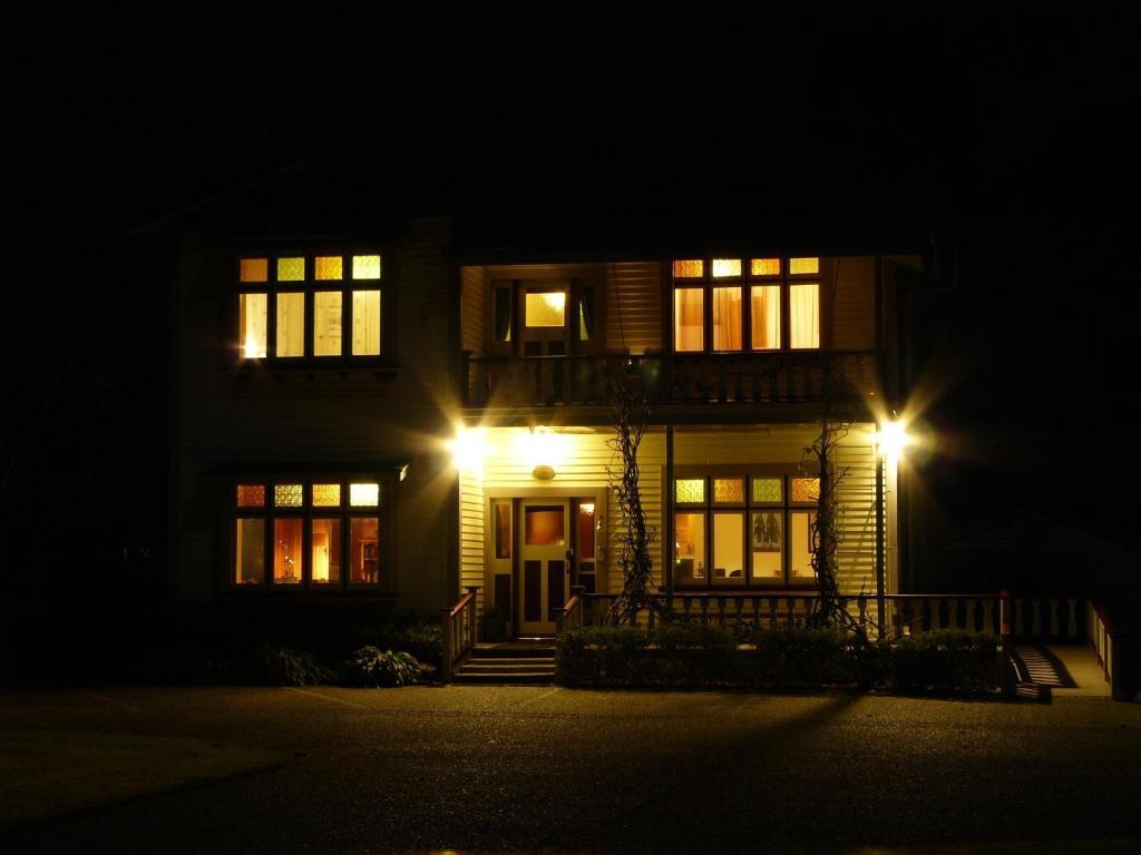 Holly Homestead B&B Franz Josef Buitenkant foto